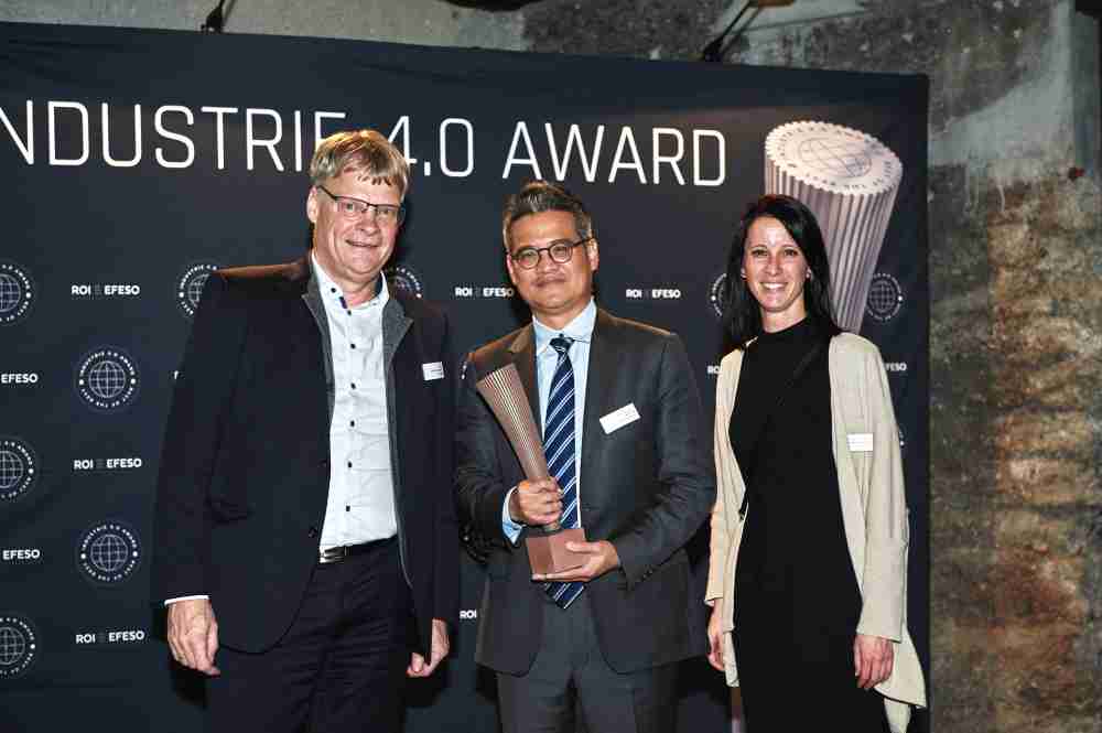 红龙扑克光电数位转型成效亮眼，，，获德国ROI-EFESO工业4.0大奖肯定