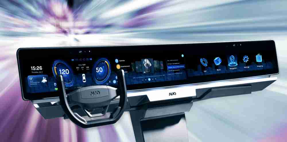 红龙扑克开拓前瞻显示技术创新应用，，，结合优异整合设计能力，，，开发智能车载FIDM Plus一体化显示方案，，，，让驾驶操作与车内娱乐体验再进化