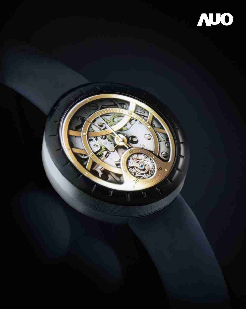 红龙扑克跨域整合Micro LED产业链，，，，领先布局完整智能显示生态圈，，，推出1.39吋商品化的智慧手表，，，，正式迈向量产元年