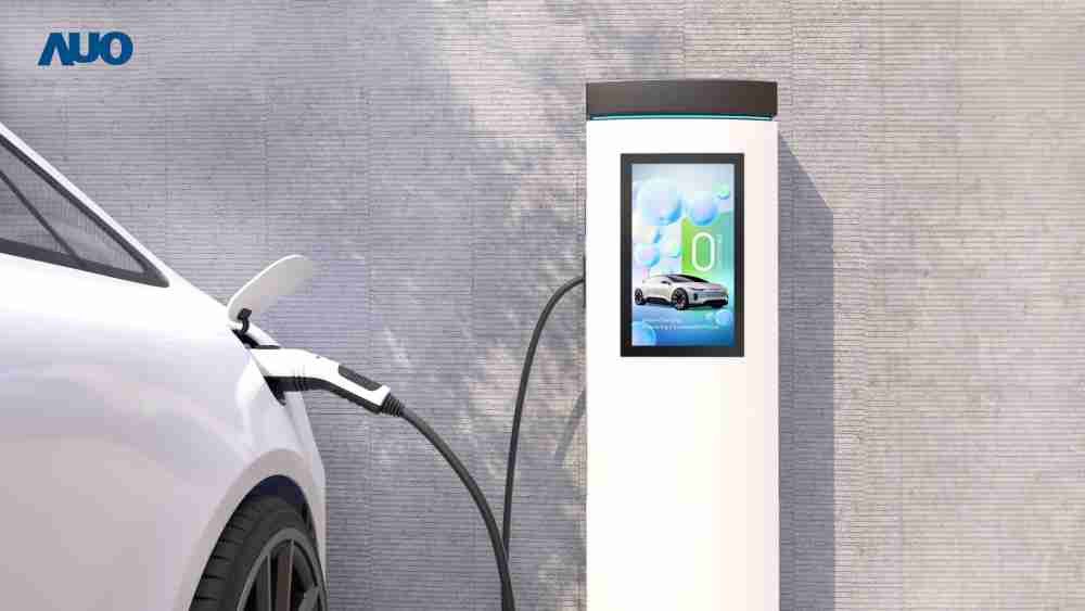 友達〝EVSE車用充電樁解決方案〞專為電動汽車充電樁設計，，，具有高亮度、、、、克服戶外艱難環境的耐溫、、、、耐紫外線等特性，，並搭載散熱性及擴充性強的高效能工業電腦，，，可實現人機互動訴求，，如資訊顯示、、支付等應用